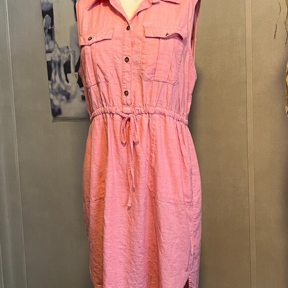 Pink Casual  knee length dress accented with a shirt waist bodice w/ pockets - Picture 1 of 9